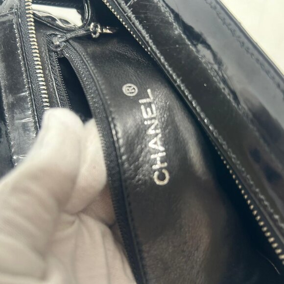 💎✨Authentic✨💎Chanel Handbag Black Patent Leather - Picture 12 of 15